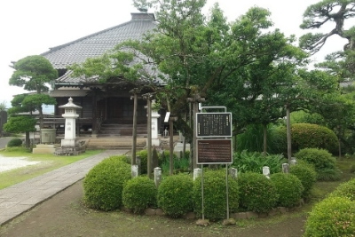 平将門が必勝祈願をし、植えたとされる梅の木のある金剛寺