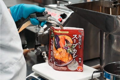 一つ一つ丁寧に手作業で