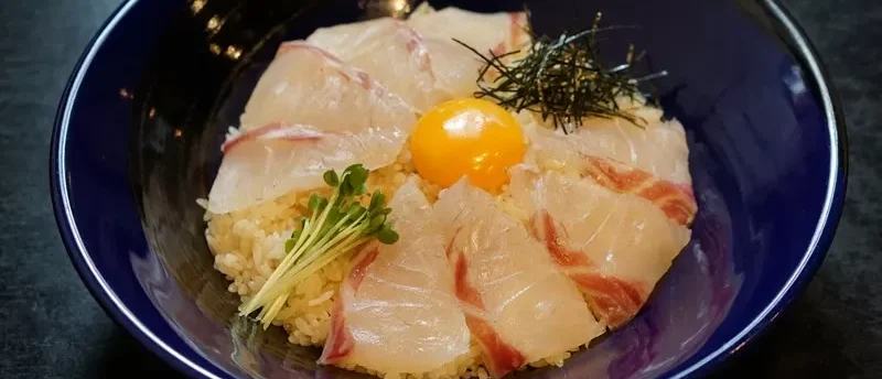 真鯛専門店として飲食店も運営しております