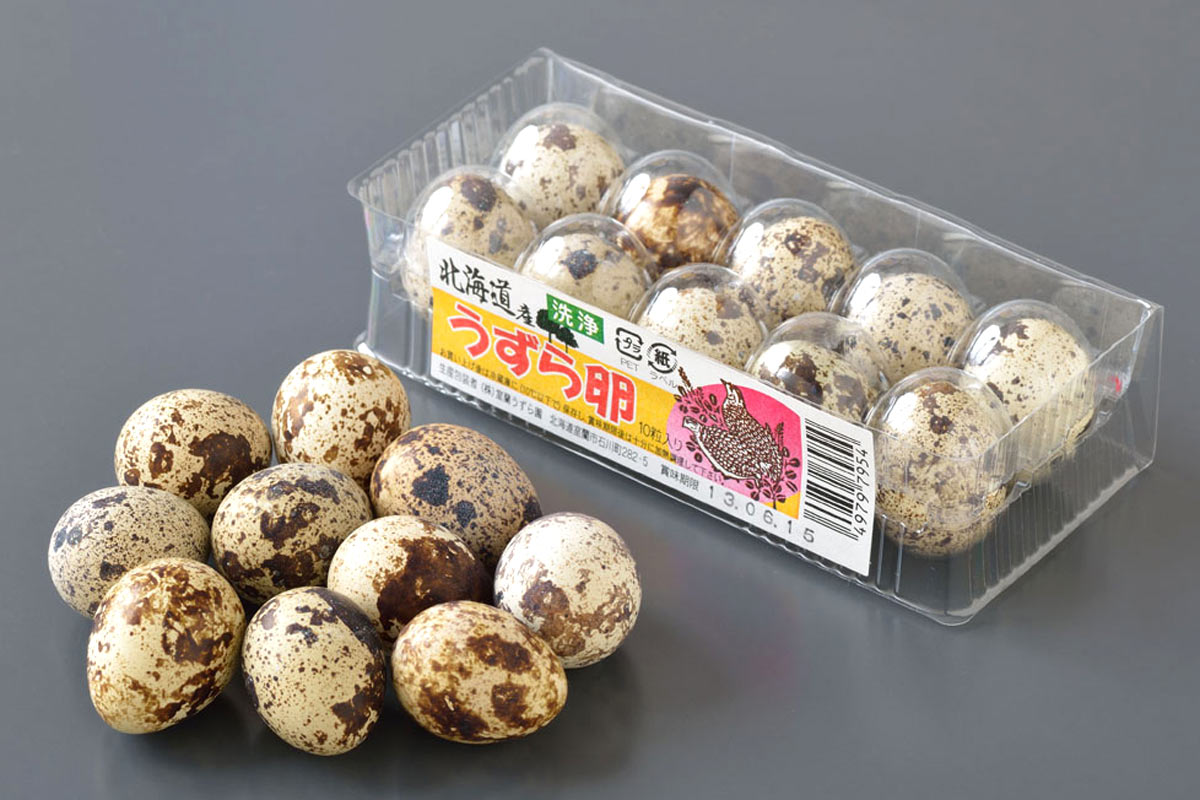生うずら卵10個パック詰め