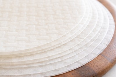 有機米と熟練の製粉技術から生まれる、扱いやすいライスペーパー