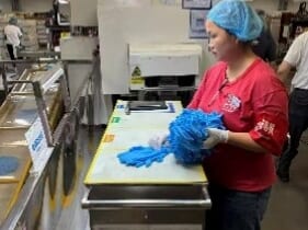 ベテラン社員による品質チェック