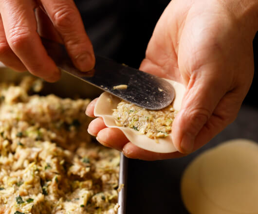 丁寧に ひとつひとつ手包み